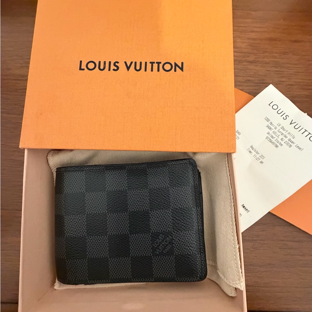 Louis Vuitton Men’s Wallet